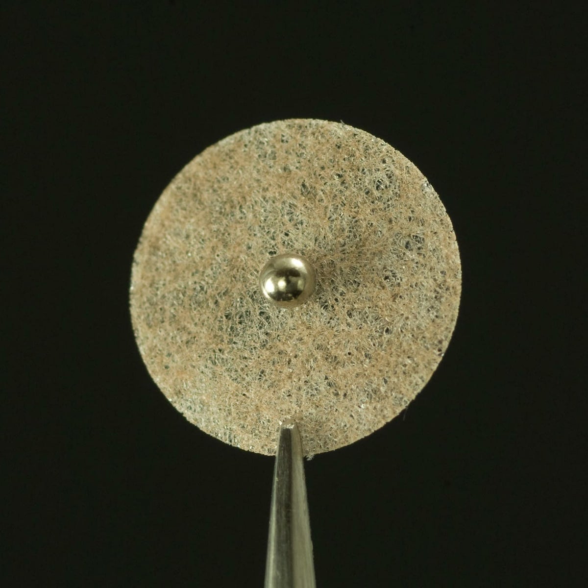 200粒   マグレインチタンアクリル（肌色）